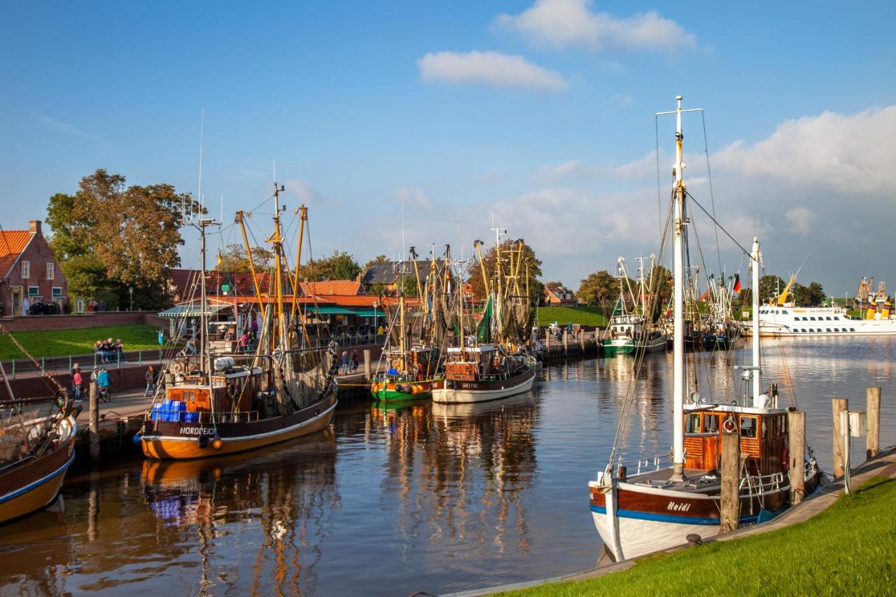 Hotel Achterum Greetsiel Bagian luar foto