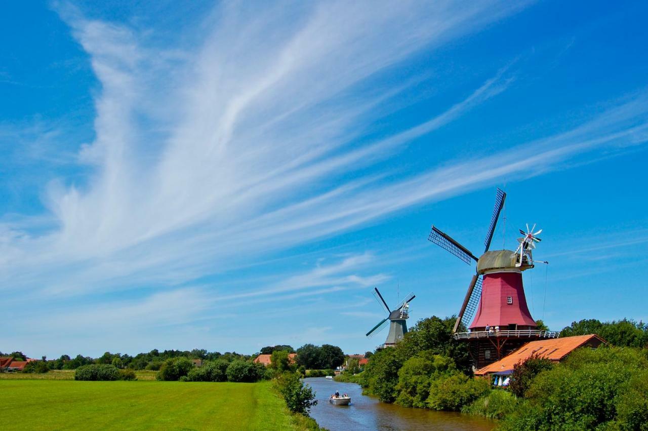 Hotel Achterum Greetsiel Bagian luar foto